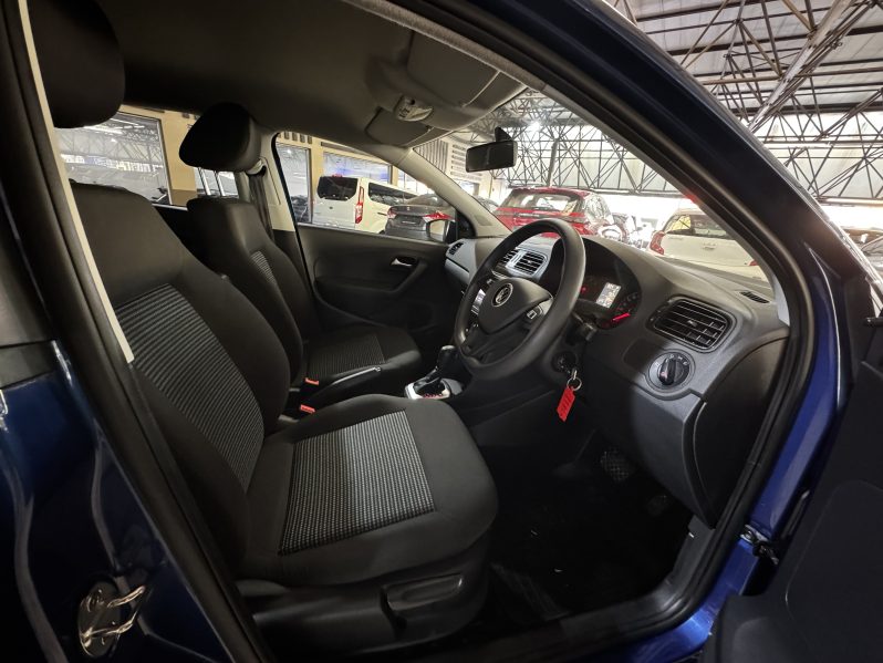 VOLKSWAGEN POLO VIVO HATCH 1.6 CMFOMFORTLINE TIPTRONIC 2024