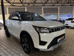 MAHINDRA XUV300 W6 Gasoline 2024